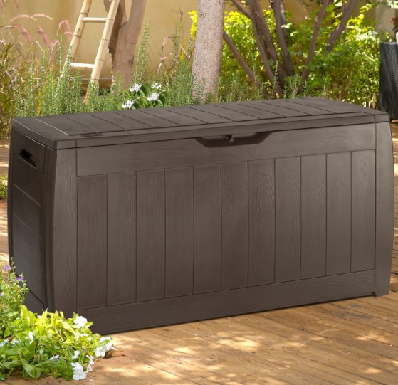 brązowa skrzynia ogrodowa